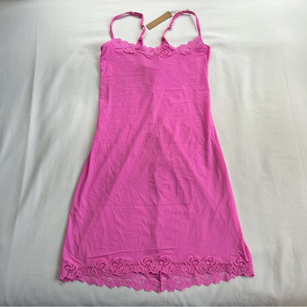 SKIMS Fits Everybody Corded Lace Slip Dress in Neon Orchid *Limited Ed* Size L